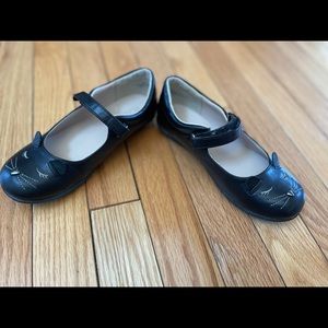 Girls black kitten casual shoes